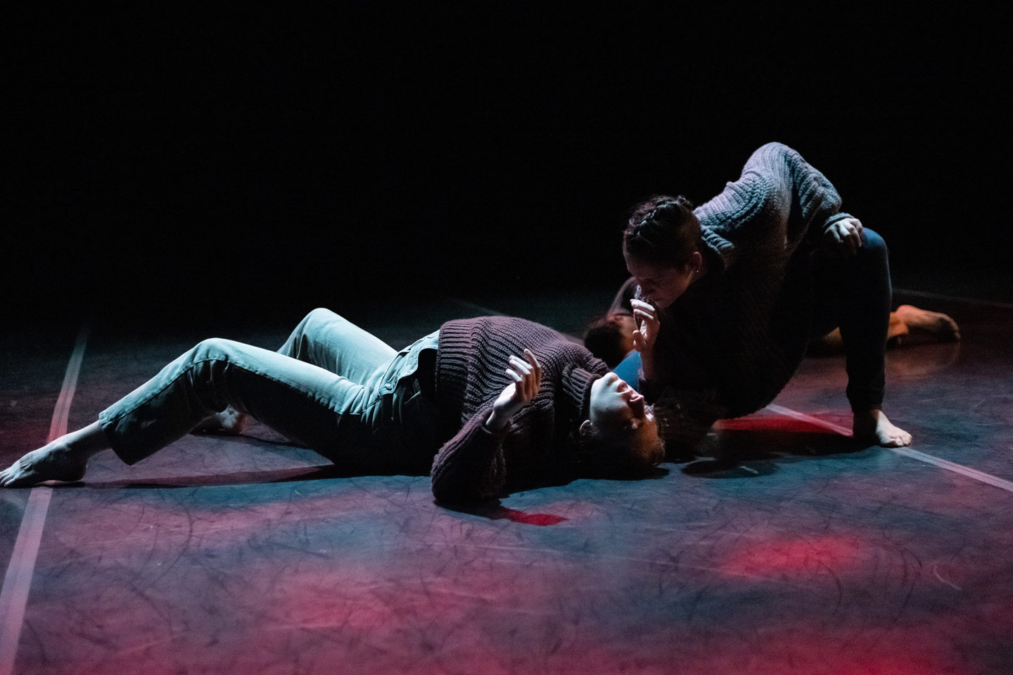 push/FOLD dancers Bree and Molly performing at Union PDX - Festival:22 at the Hampton Opera Center in Portland, Oregon | Photography: Jingzi Zhao